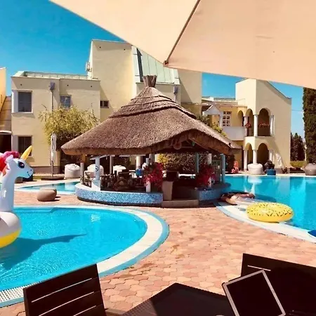 Apartament Azur Csiga *